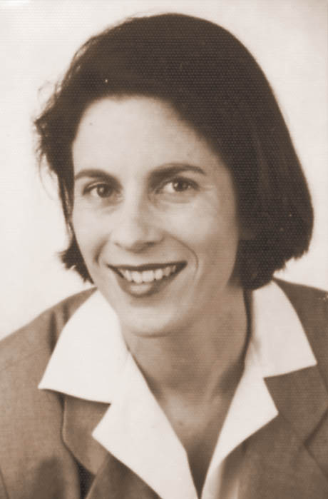 [Eva Cancik-Kirschbaum]