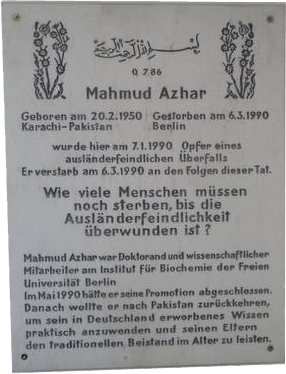 Foto der Gedenktafel für Mahmud Azhar