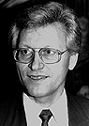 November 1995 mit dem scheidenden Wissenschaftssenator <b>Manfred Erhardt</b> (CDU) ... - t3-4