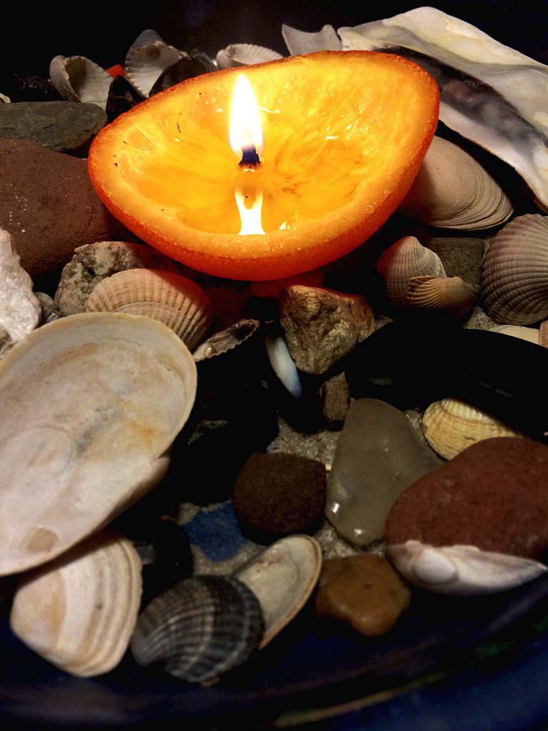 DIY orange candle