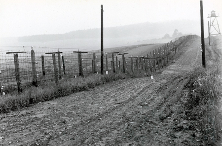 Der Eiserne Vorhang bei M&uuml;hlbach, Tschechien